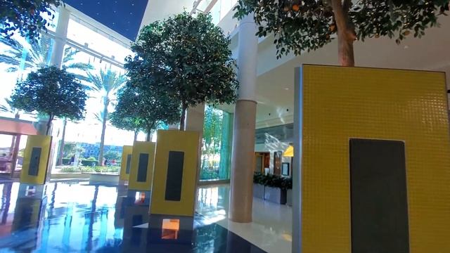 Проверка камеры Samsung S10+,Шырик. Гуляем в торговом  центру рядом с домом. Millennia mall.USA