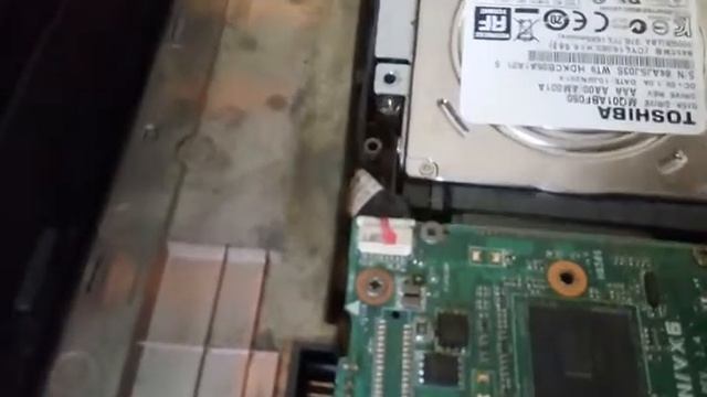 Cara bongkar Notebook ASUS 1215P