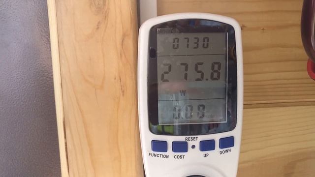 Подключены все 22 солнечные панели в грид инвертор, тестирую генерацию