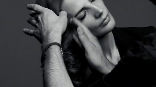 The Secret to Perfect Hair at Mercedes-Benz Fashion Week (00:30) | TRESemmé Style Setters