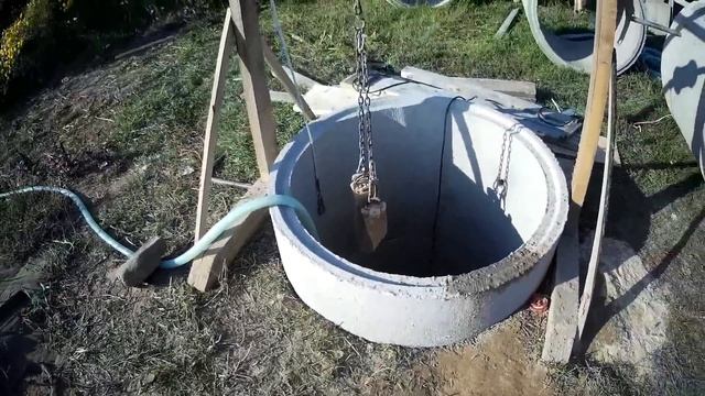 процесс доведения колодца до ума в плывуне (день второй)