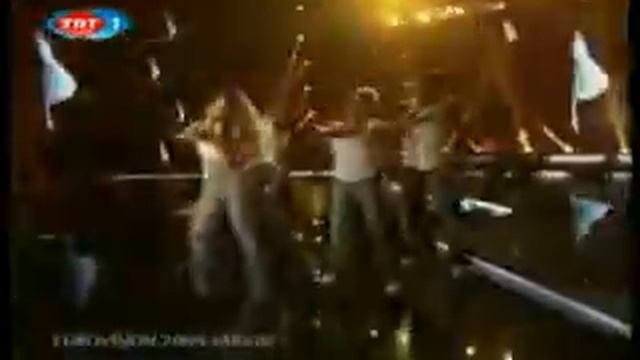 YouTube - Hadise 2009 Eurovision arks  Living in Dreams