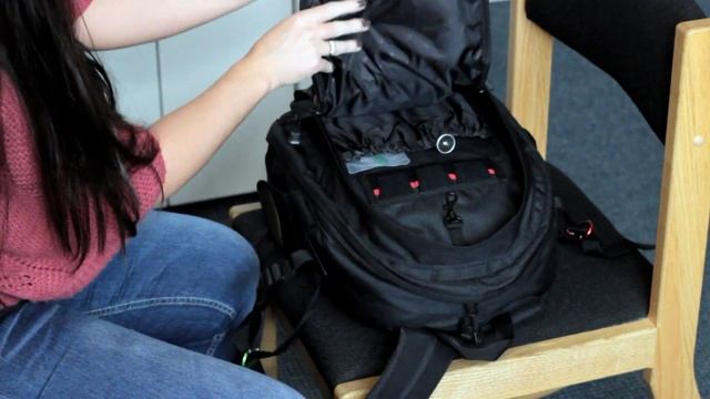 Canon 200EG Camera Bookbag Review