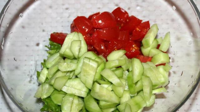 Крабовый салат с овощами