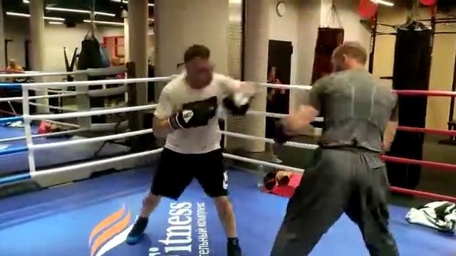 Работа в парах. Ученик 1,5 ода занятий с нуля.
