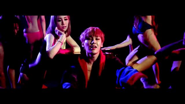 HYUNA(현아) - '잘나가서 그래 (Feat. 정일훈 Of BTOB)' (Roll Deep) M/V