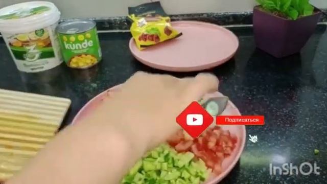 Салат "Светофор"Самый лёгкий в приготовлении и вкусный  салат.