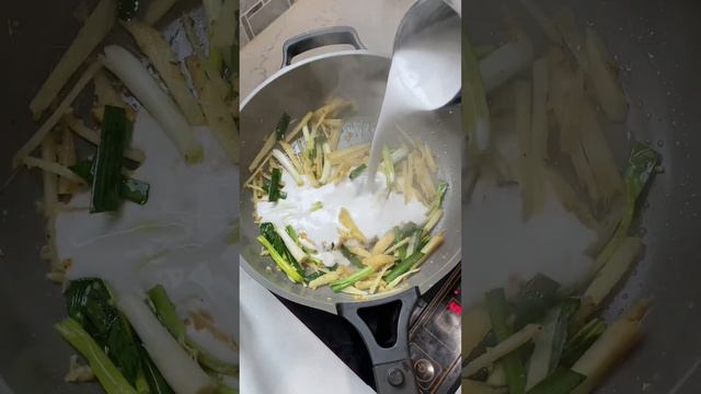 Cha Kdam | Cambodian Style Ginger Curry Crab