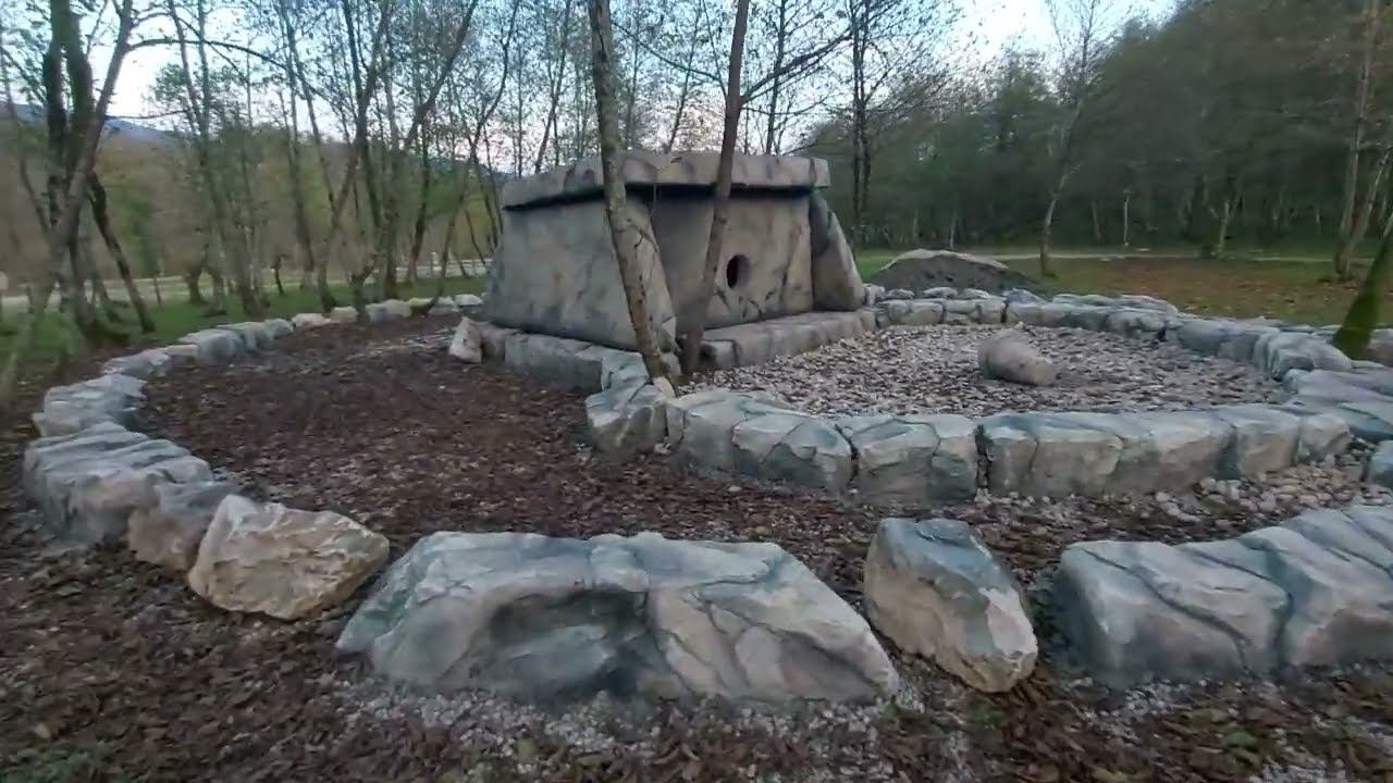 Дольмен Абхазия этно парк Апсны