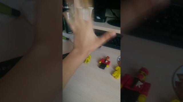 Мои фигурки из пластилина и одна фигурка из роблокс