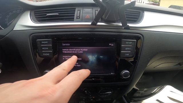 How to Check Service Info on Speedometer Display in Skoda Rapid II ( 2012 – 2019 )