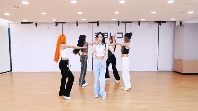 (G)I-DLE - klaxon dance practice mirrored