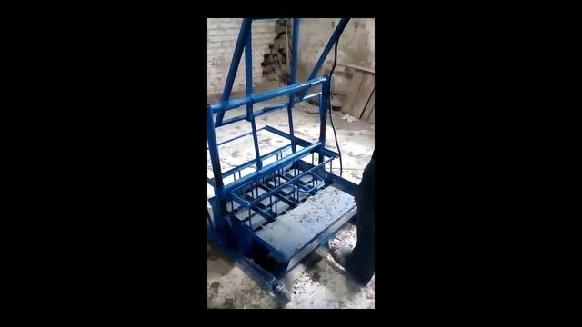 СТАНОК ДЛЯ ИЗГОТОВЛЕНИЯ ШЛАКОБЛОКОВ СШ 4. 4 блока за один раз!