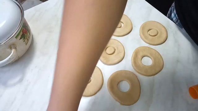 Донатсы(американские пончики) своими руками!!! Долгий, но вкусный рецепт))