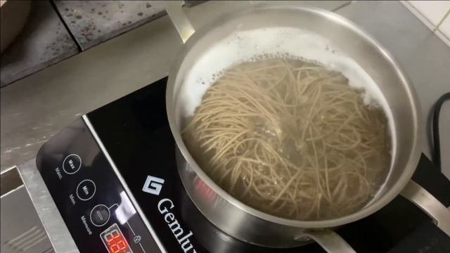 Очень вкусная соба с курицей приготовленная оригинальным способом