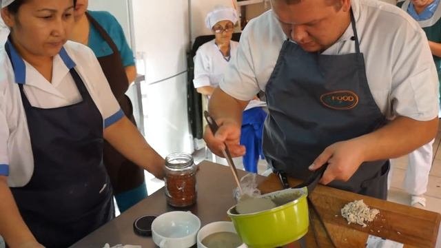Самал. Новое меню осень-зима 2013/2014 Крем-суп куриный с брокколи и крем-суп грибной