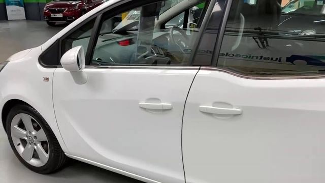 Used Car for Sale in Warwick: Vauxhall Meriva iTech Line 2015 (64), 66,258 miles, 1.4L Petrol