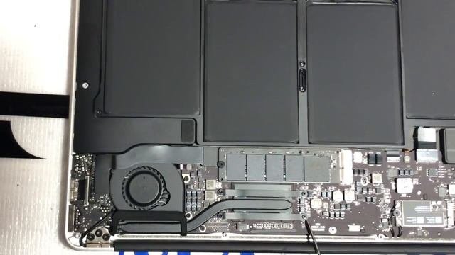 Macbook Air A1466 13” 2015