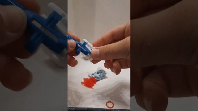 Анпакинг киндера сурприза