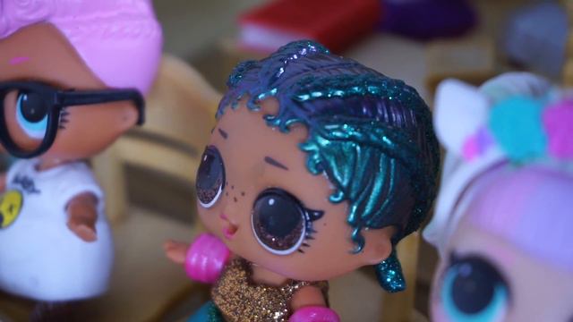 LOL SURPRISE DOLL School Bully!