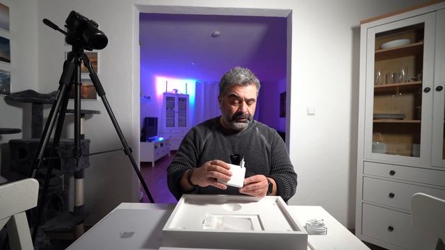Apple MacBook Pro 16" M3 Unboxing