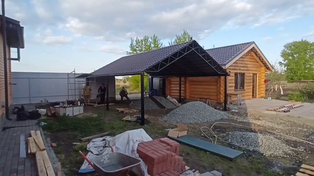 Металлический навес с металлочерепицей