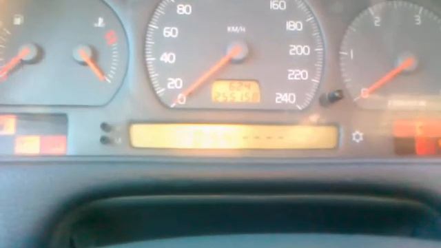 Volvo V70 2.5TDI po starterio perinkimo