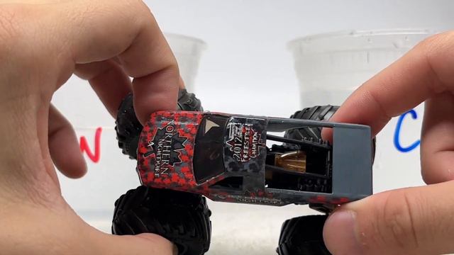 SPIN MASTER MONSTER JAM DIRTY TO CLEAN | SERIES 16