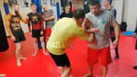 Захваты, принцип контрмер. Русское боевое искусство "Извор"