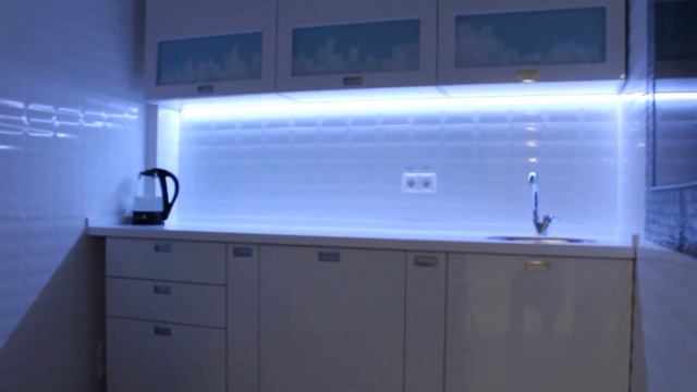 Светодиодная подсветка рабочей зоны в кухне