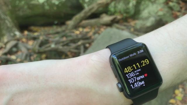 HIKING With The APPLE WATCH 2 - BATTERY Test