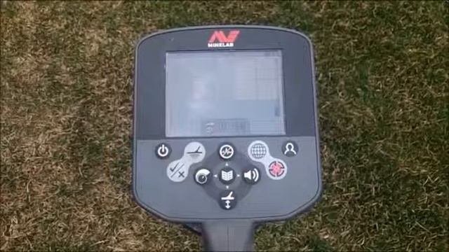 Minelab CTX 3030 Metal Detector   Screen Display O