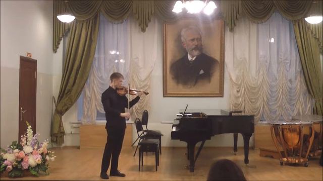 Wieniawski Op  18 Etude Caprice No 3 notes   Чипигин Миша