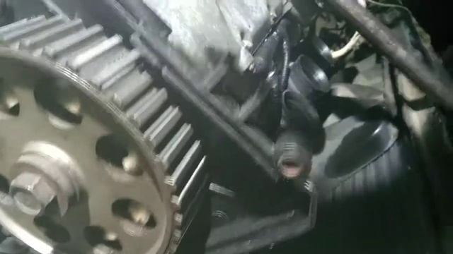 Замена Установка ремня ГРМ шестерни коленвала и распредвалов и установка роликов на ВАЗ 2112 Приора