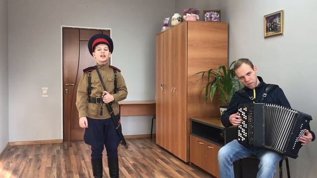 Алексенцев Ян. Пролягала шлях-дорожка..MP4