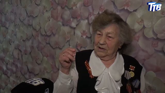 Троичанка связала 30 платков в подарок блокадникам