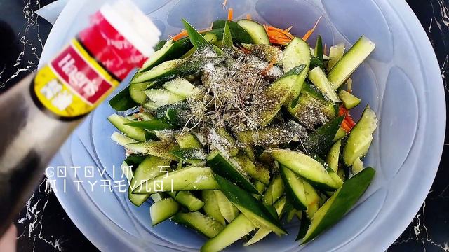 Огурцы по корейски летний салат на зиму.