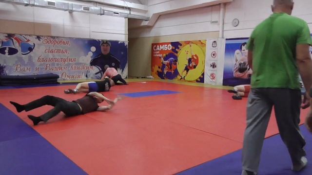 Разминка. Попрыгали акробатику кувырки колесо. Очень эффективные упражнения на координацию