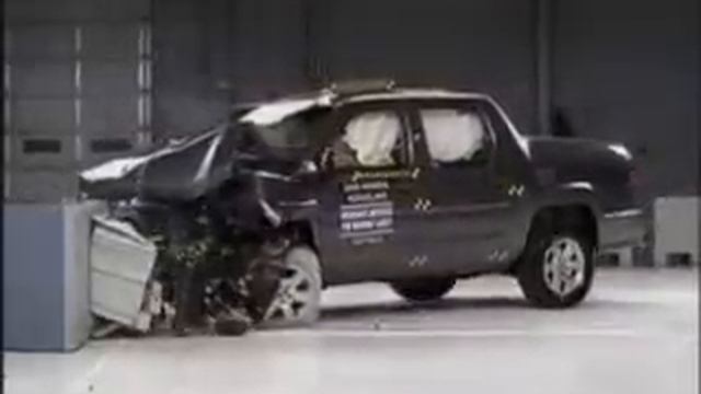 Crash Test 2006 - 2011 Honda Ridgeline (Front Impact) IIHS