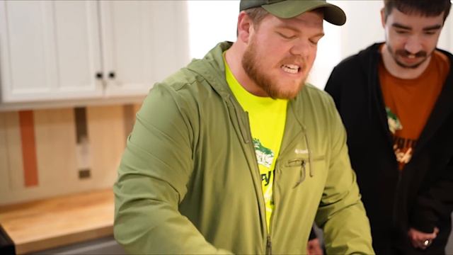 Frog VS Alligator Taco Challenge