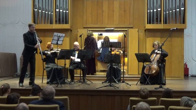 (2) J.S.Bach. Concerto in A majeur for Oboe d'amore, Strings and Basso Continuo. BWV 1055  (Part 2)