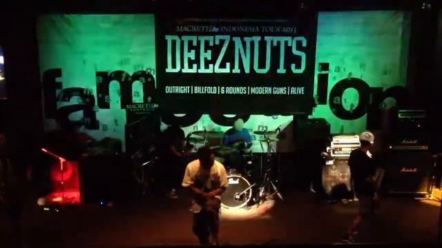OUTRIGHT - Face and Fight ( Live at Famestation )