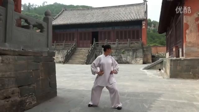 Ba Duan Jin   Eight Section Brocade   The Taoist way