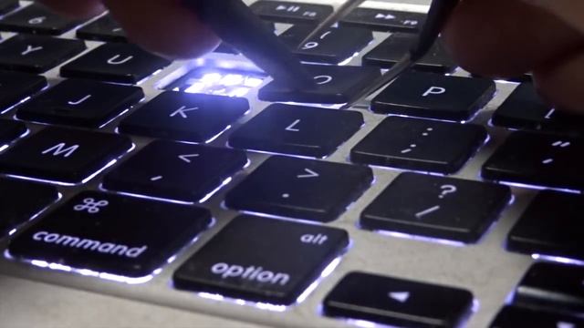 Remove Macbook Air Keyboard Keys