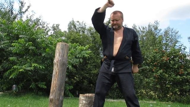 Рубка айкути в движениипо типу иайдо с замахом и без замаха. 19.07.2019.