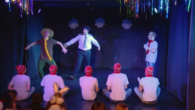 Новогодний спектакль "Крокодил"
