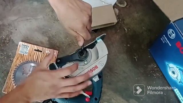 Bosch GDC 121 Handheld Circular Cutter 5