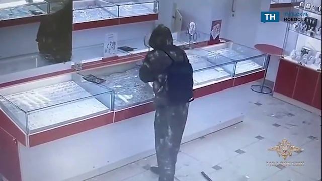 В Узловой неизвестные ограбили ювелирный магазин на 20 млн рублей