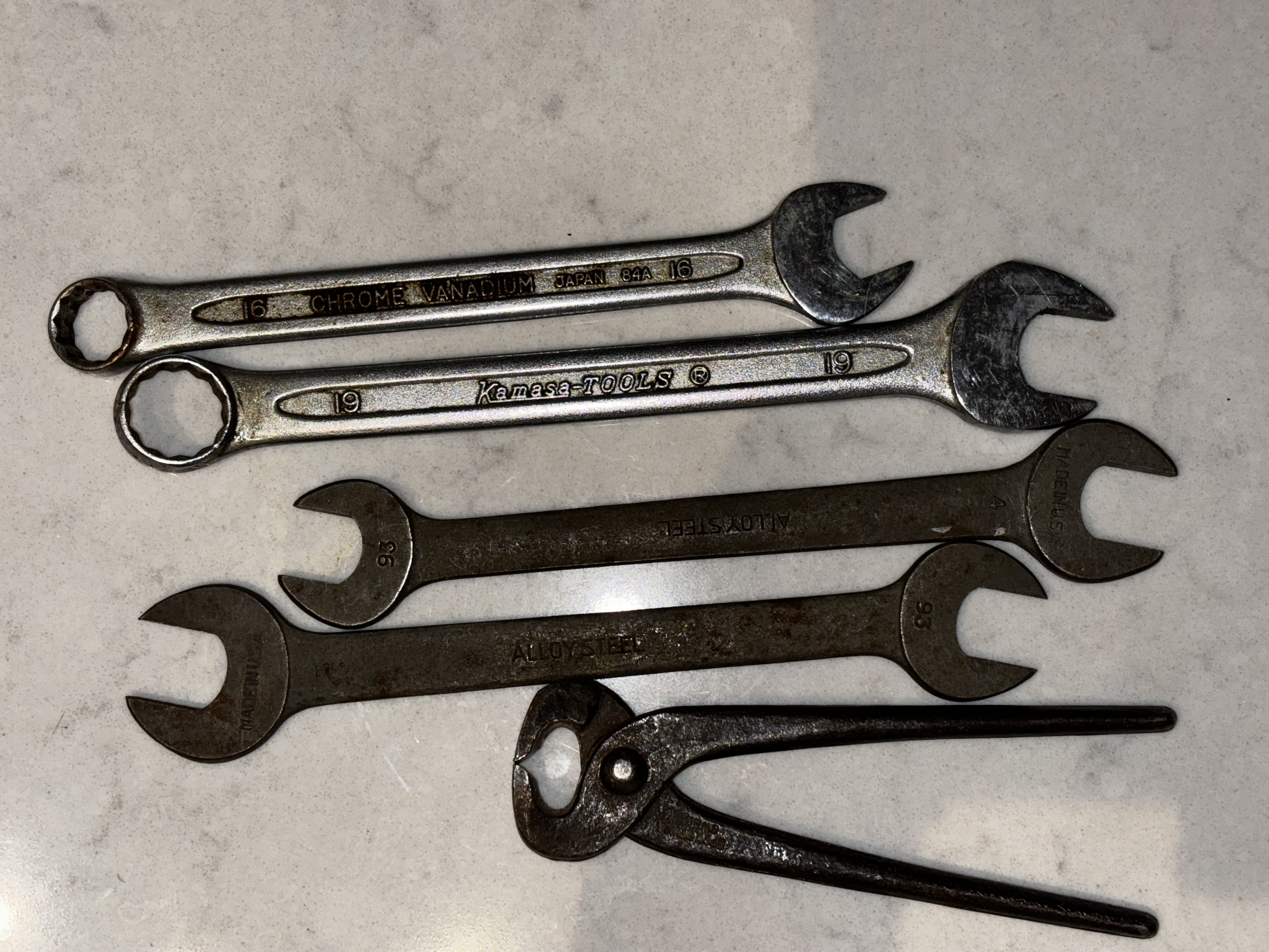 2 ключа Kamasa-Tools/ Japan, 2 ключа USA/ Alloysteel и кусачки Eskilstuna/ Sweden. Б/У