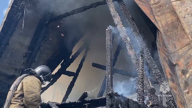 На Камчатке потушили пожар в дачном доме
